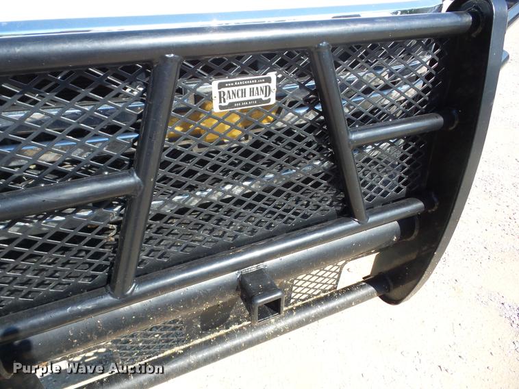 image for item J8601 2011 Chevrolet Silverado 2500HD Ext. Cab pickup truck