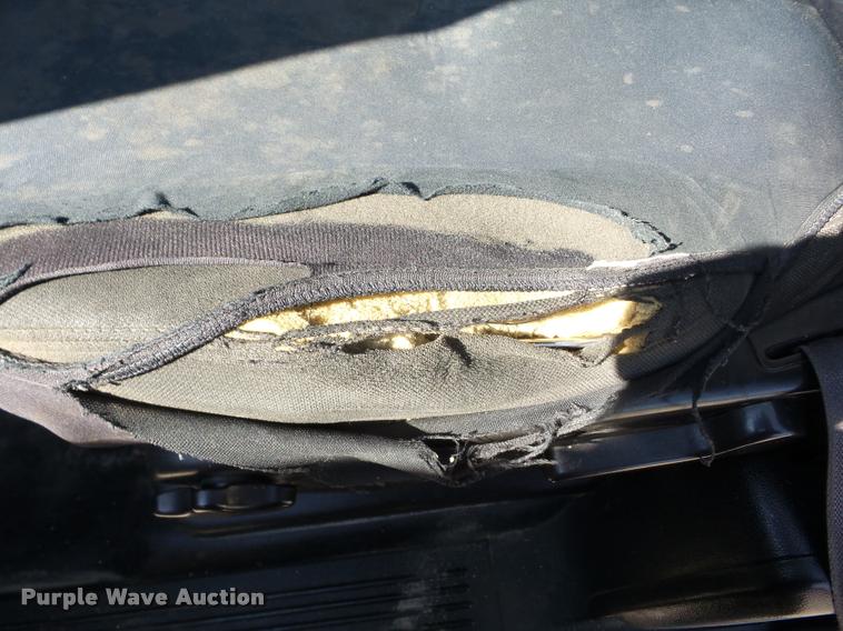 image for item J8601 2011 Chevrolet Silverado 2500HD Ext. Cab pickup truck