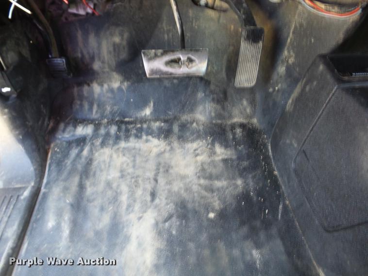 image for item J8601 2011 Chevrolet Silverado 2500HD Ext. Cab pickup truck