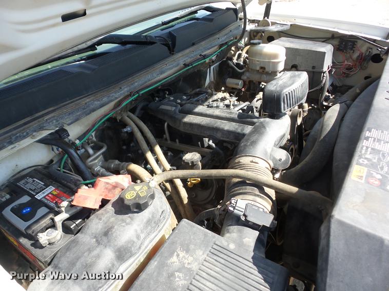 image for item J8601 2011 Chevrolet Silverado 2500HD Ext. Cab pickup truck