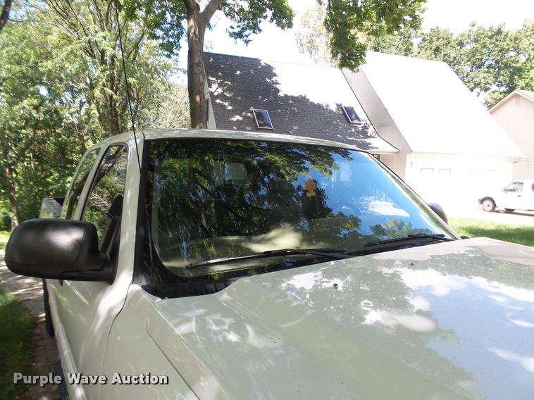 image for item K1785 2005 Chevrolet Silverado 2500HD LS Ext. Cab pickup truck