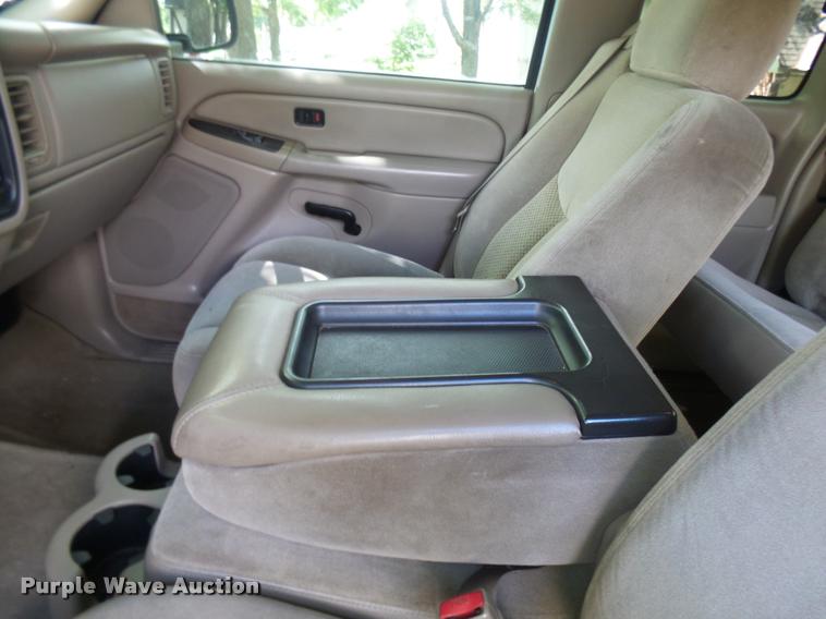 image for item K1785 2005 Chevrolet Silverado 2500HD LS Ext. Cab pickup truck