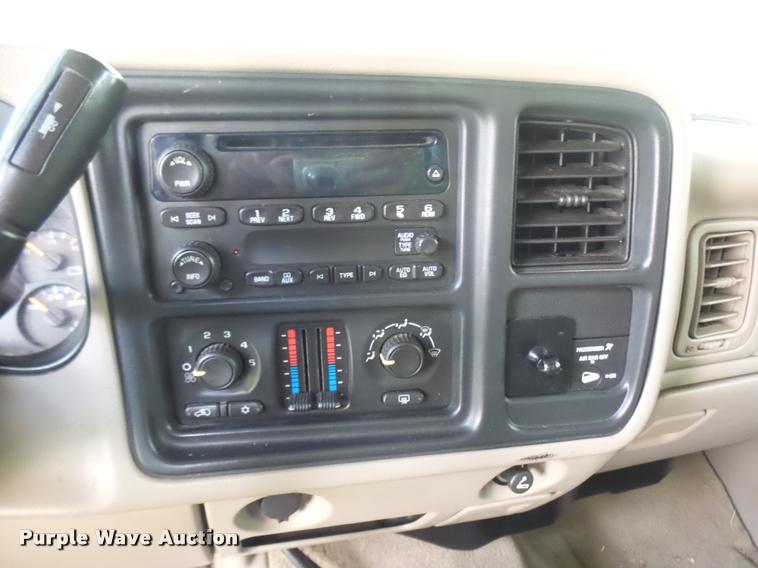 image for item K1785 2005 Chevrolet Silverado 2500HD LS Ext. Cab pickup truck