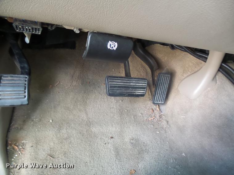 image for item K1785 2005 Chevrolet Silverado 2500HD LS Ext. Cab pickup truck