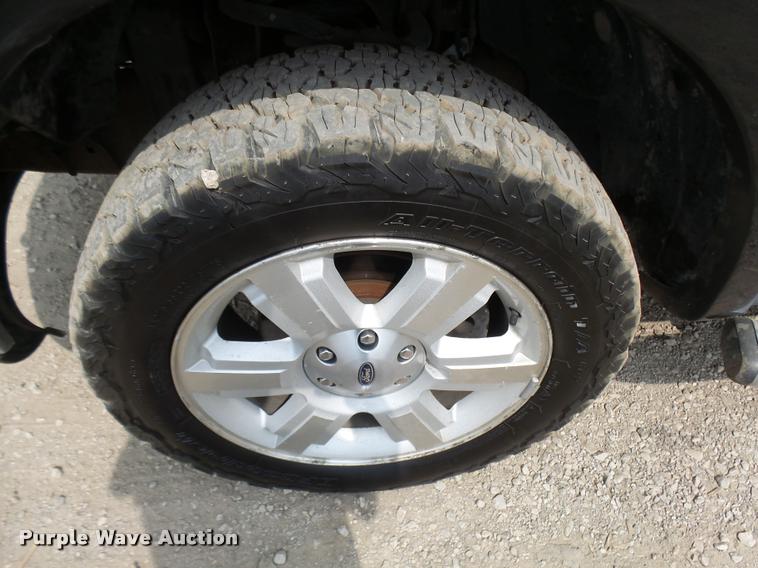 image for item K1792 2007 Ford F150 SuperCrew pickup truck