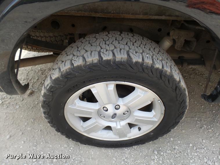 image for item K1792 2007 Ford F150 SuperCrew pickup truck