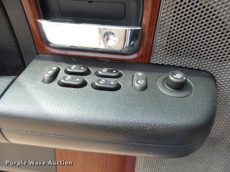 image for item K1792 2007 Ford F150 SuperCrew pickup truck