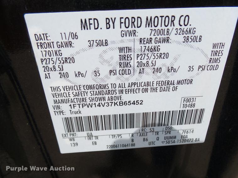 image for item K1792 2007 Ford F150 SuperCrew pickup truck