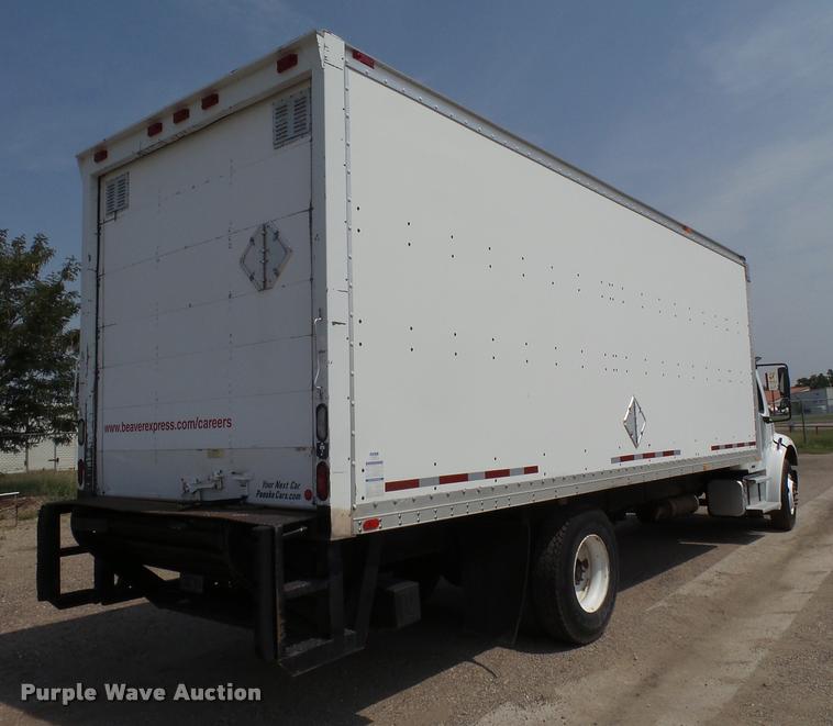 image for item L1506 2005 Freightliner Business Class M2 box truck