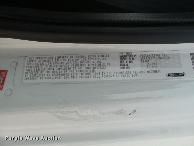 image for item L1506 2005 Freightliner Business Class M2 box truck