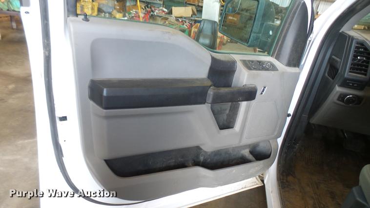 image for item L2279 2015 Ford F150 pickup truck