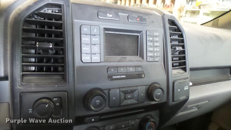 image for item L2279 2015 Ford F150 pickup truck