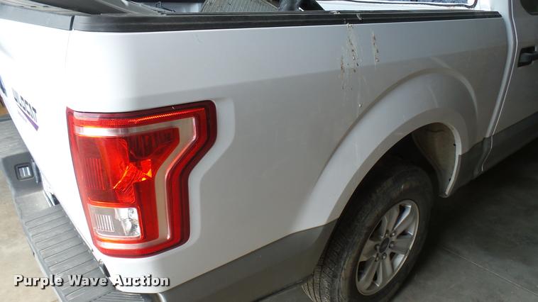 image for item L2279 2015 Ford F150 pickup truck