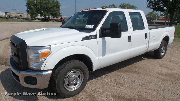 image for item L2302 2012 Ford F250 Super Duty Crew Cab pickup truck