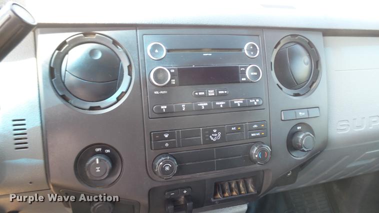 image for item L2302 2012 Ford F250 Super Duty Crew Cab pickup truck