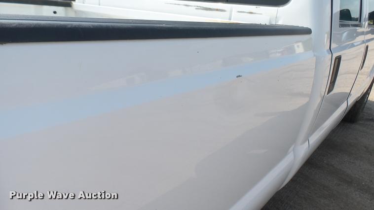 image for item L2302 2012 Ford F250 Super Duty Crew Cab pickup truck