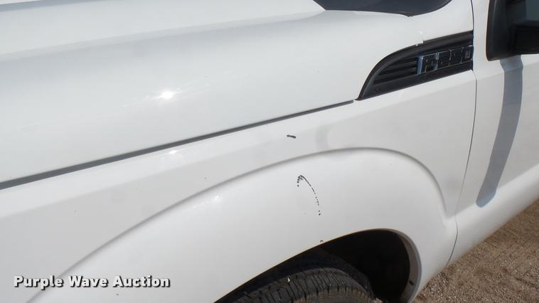 image for item L2302 2012 Ford F250 Super Duty Crew Cab pickup truck