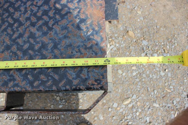 image for item L3210 Cadel flatbed