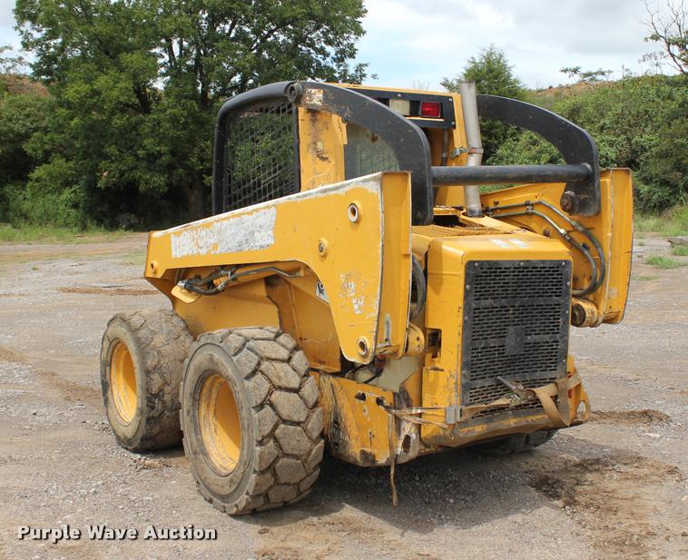 image for item L3211 2008 John Deere 332 skid steer