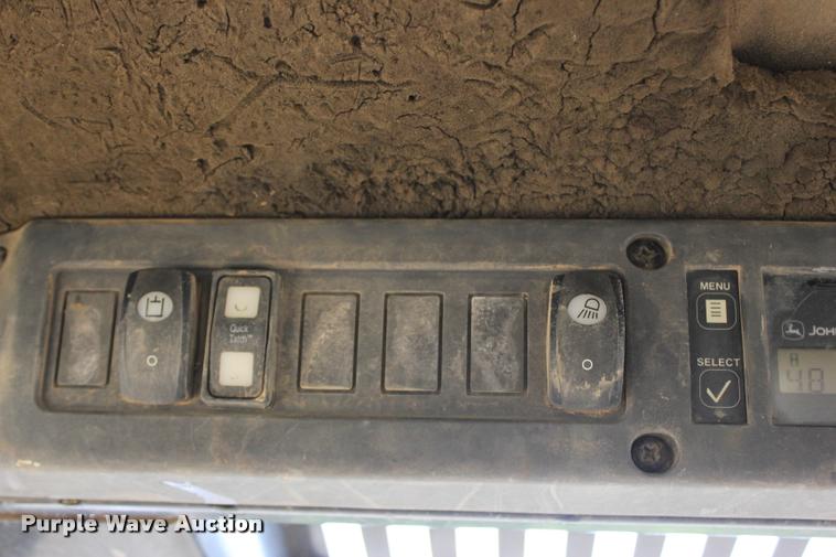 image for item L3211 2008 John Deere 332 skid steer