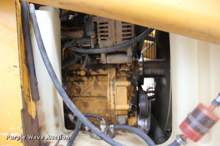 image for item L3211 2008 John Deere 332 skid steer