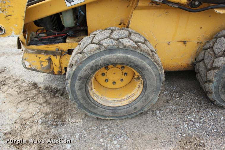 image for item L3211 2008 John Deere 332 skid steer
