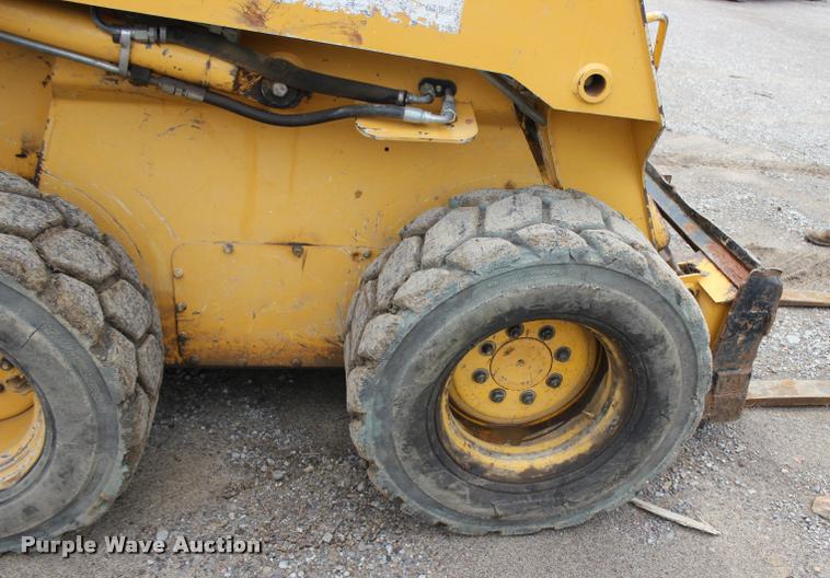 image for item L3211 2008 John Deere 332 skid steer