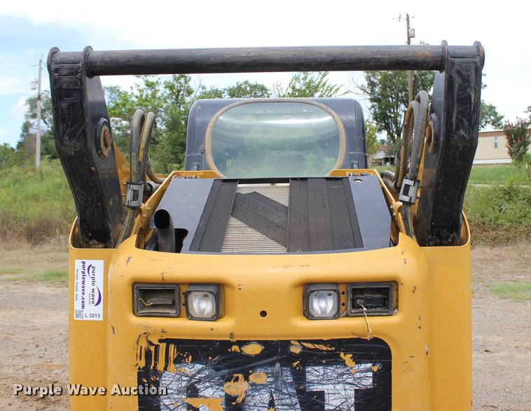 image for item L3213 2010 Caterpillar 272C skid steer