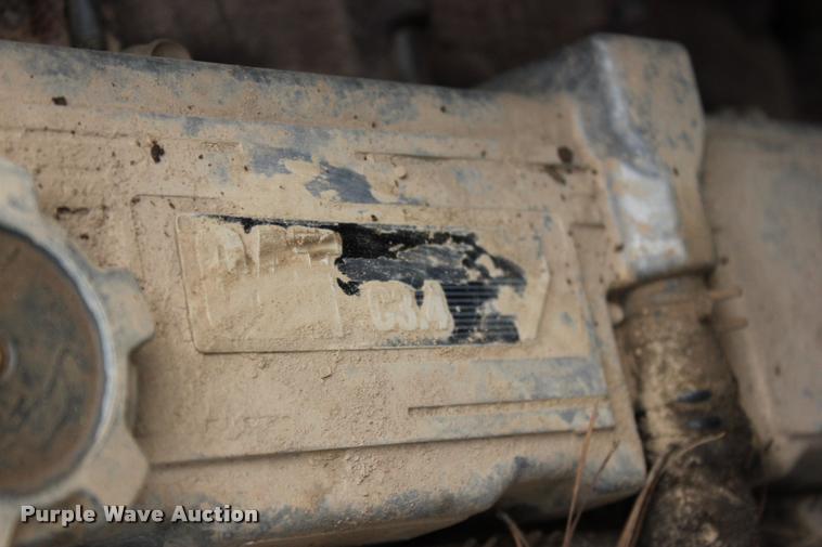 image for item L3213 2010 Caterpillar 272C skid steer