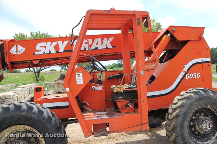 image for item L3214 1994 Sky Trak 6036 telehandler