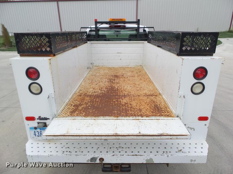 image for item L5632 2008 Chevrolet Silverado K2500HD Ext. Cab utility bed pickup truck