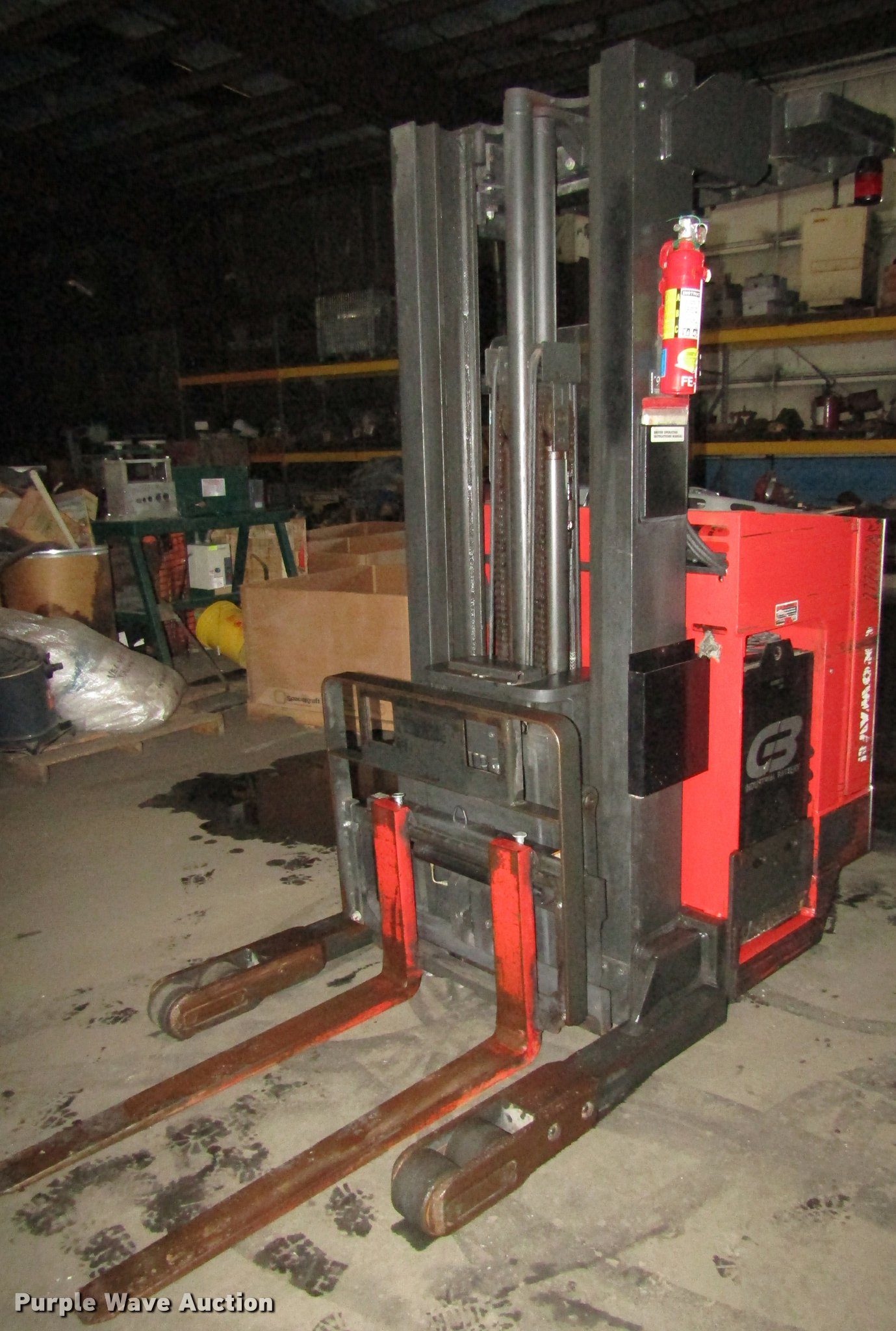 Raymond EASI R40TT forklift in Omaha, NE Item DA3100 sold Purple Wave
