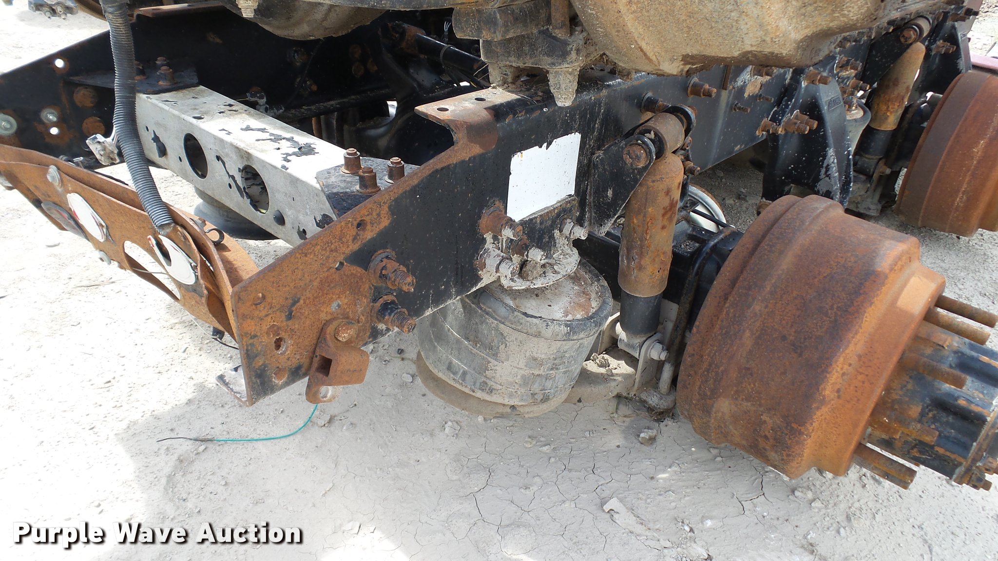 (2) Freightliner rear truck frame sections in Kansas City, KS | Item ...