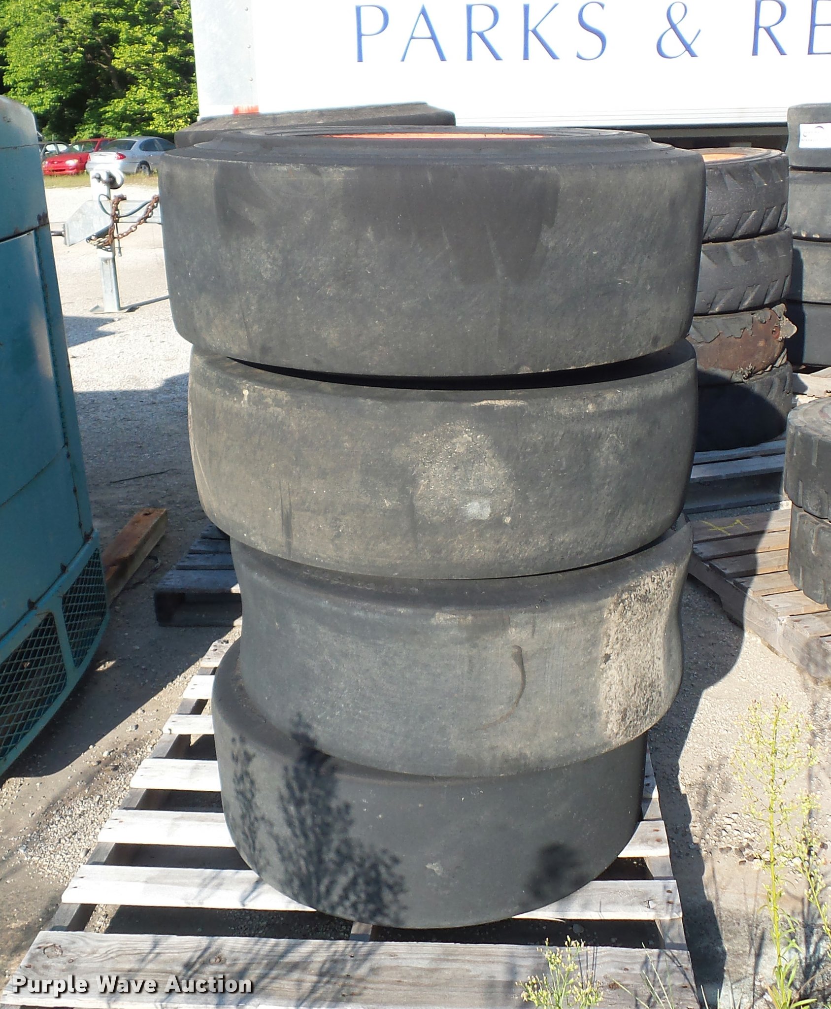 (4) 1216.5 tires and wheels in Lenexa, KS Item DD1612 sold Purple Wave