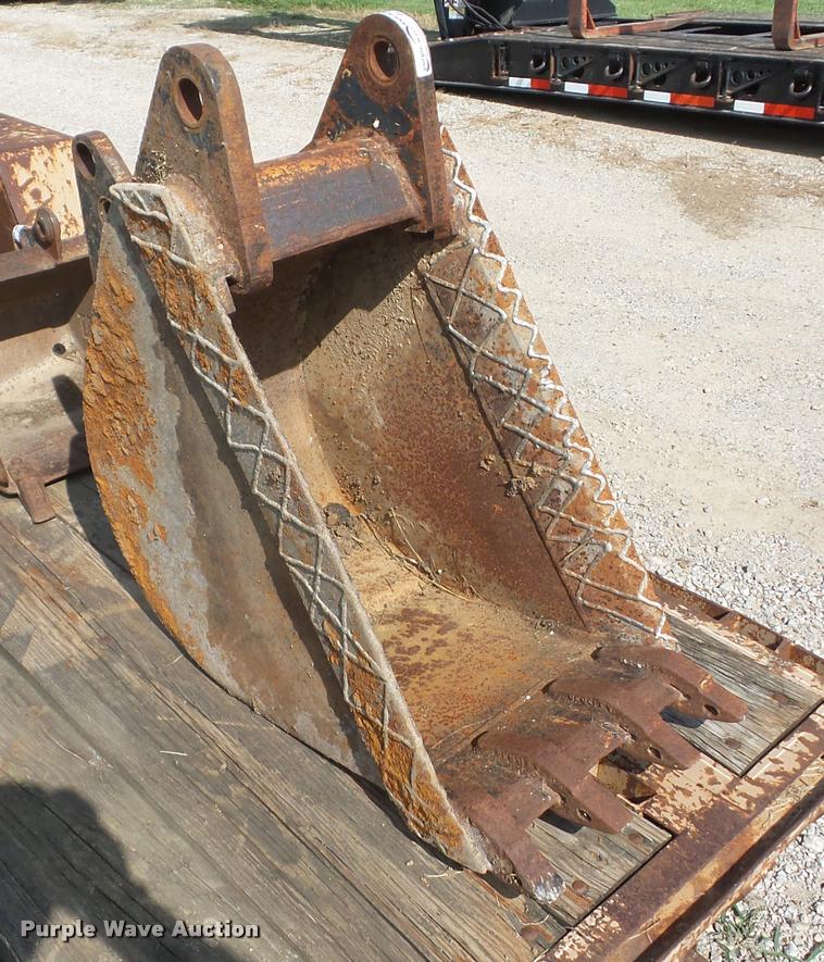 image for item BI9596 18"W backhoe bucket