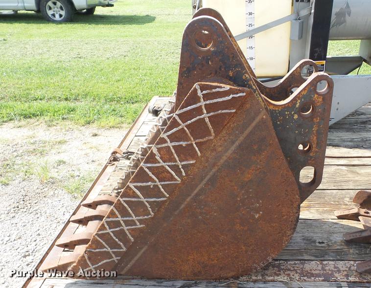 image for item BI9596 18"W backhoe bucket