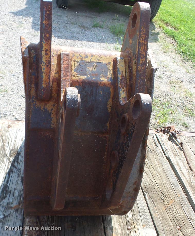 image for item BI9596 18"W backhoe bucket