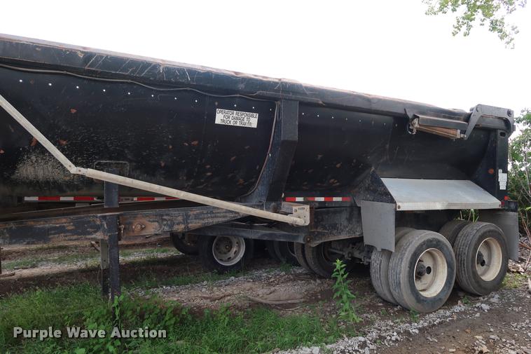 image for item BV9164 2007 Clement end dump trailer