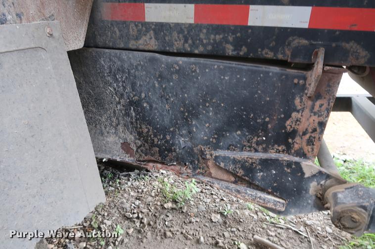 image for item BV9164 2007 Clement end dump trailer