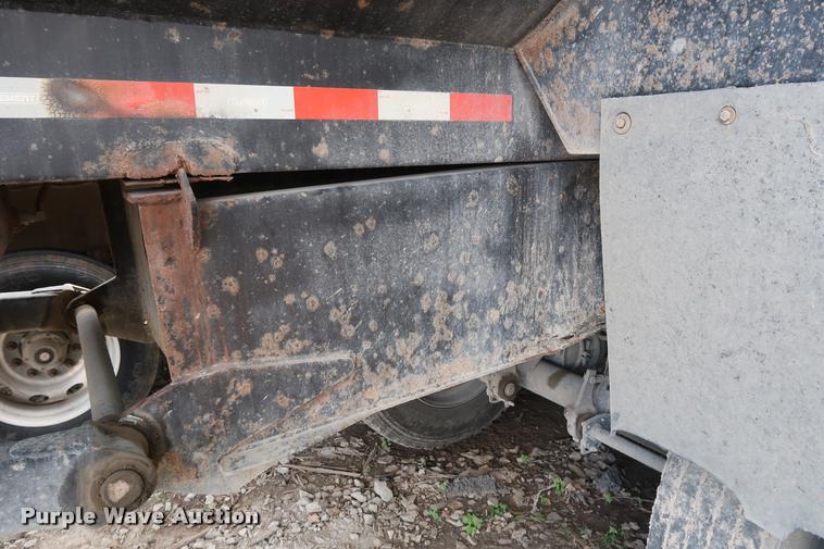 image for item BV9164 2007 Clement end dump trailer