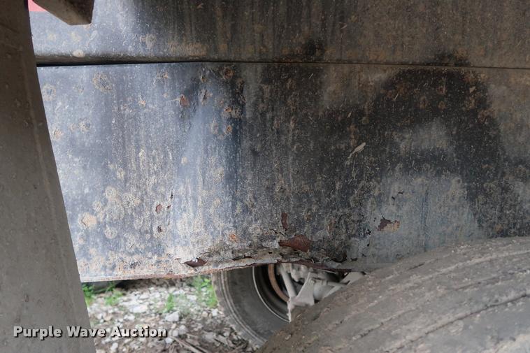 image for item BV9164 2007 Clement end dump trailer