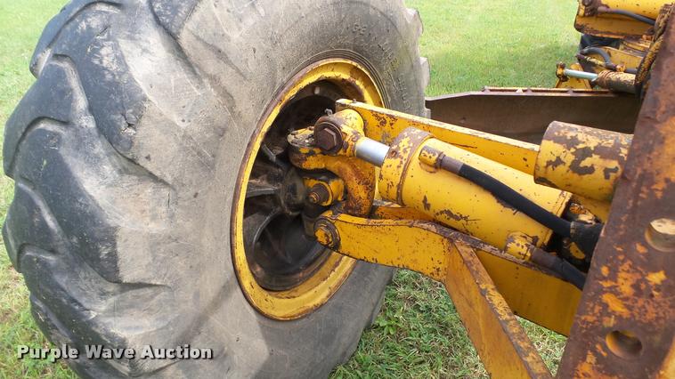 image for item DA1108 Galion T500L rigid frame motor grader