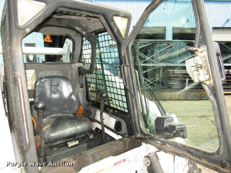 image for item DA3092 2006 Bobcat S250 skid steer
