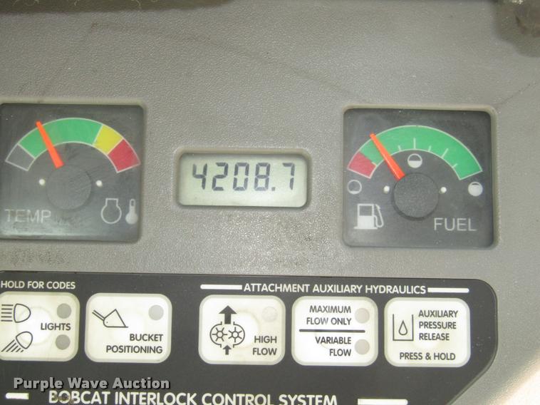 image for item DA3092 2006 Bobcat S250 skid steer