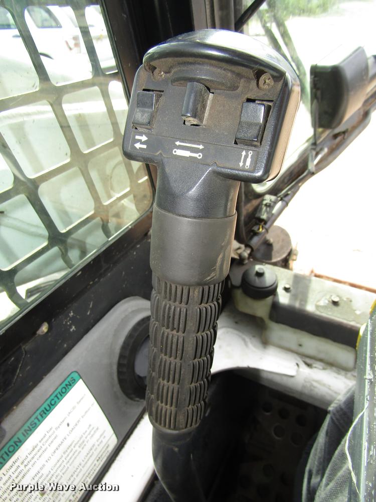 image for item DA3092 2006 Bobcat S250 skid steer