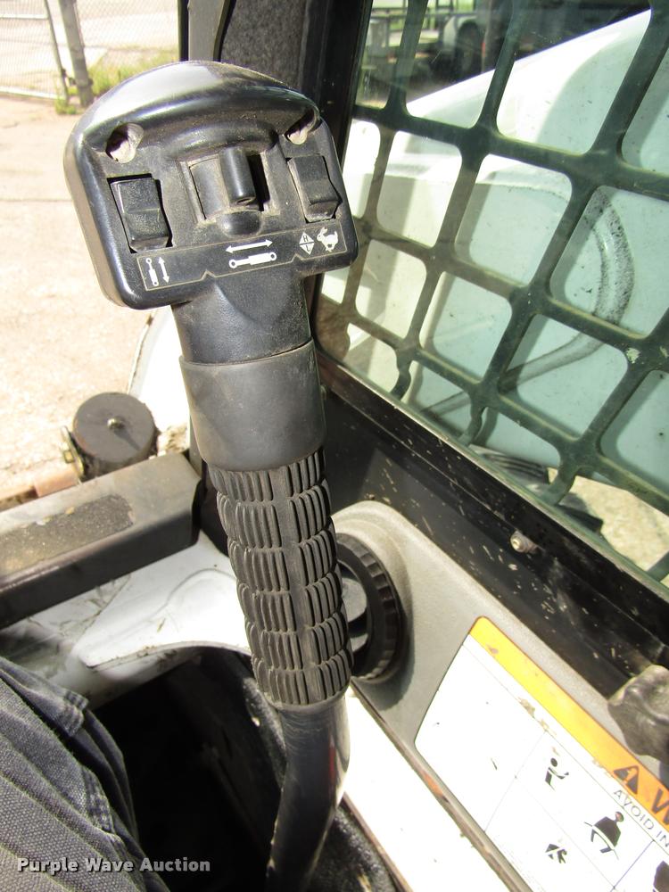 image for item DA3092 2006 Bobcat S250 skid steer