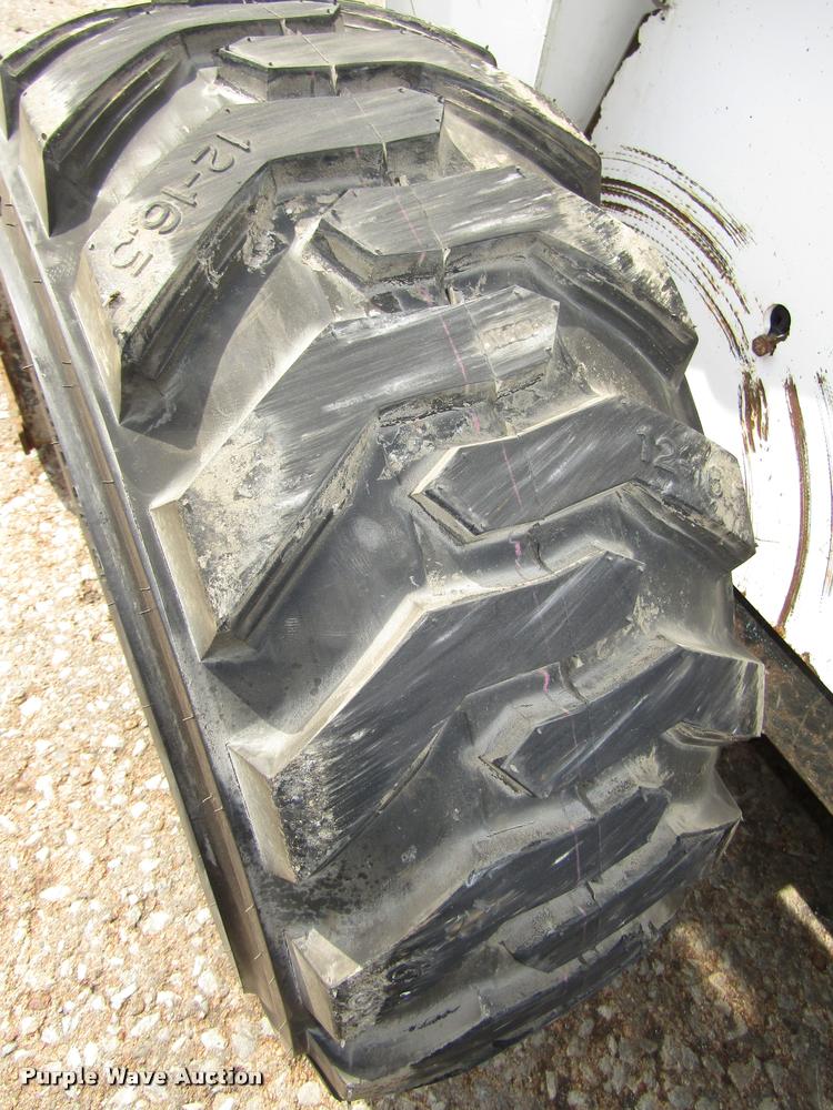 image for item DA3092 2006 Bobcat S250 skid steer