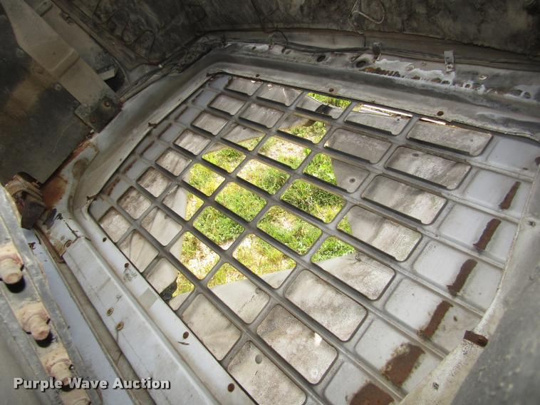 image for item DA3117 1985 Ford LNT9000 semi truck