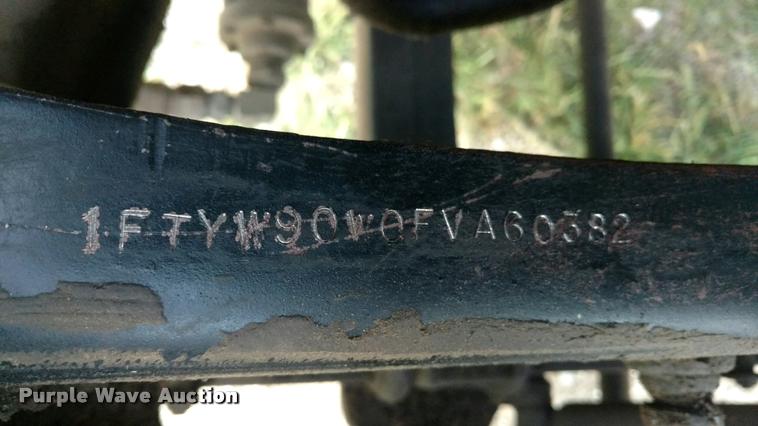 image for item DA3117 1985 Ford LNT9000 semi truck