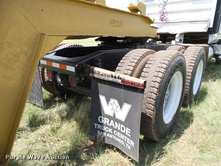 image for item DA6867 2000 Western Star 4964EX semi truck